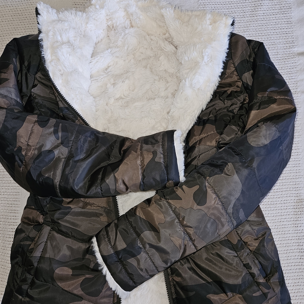 Me Jane Camouflage Puffer Jacket with White Sherpa Lining